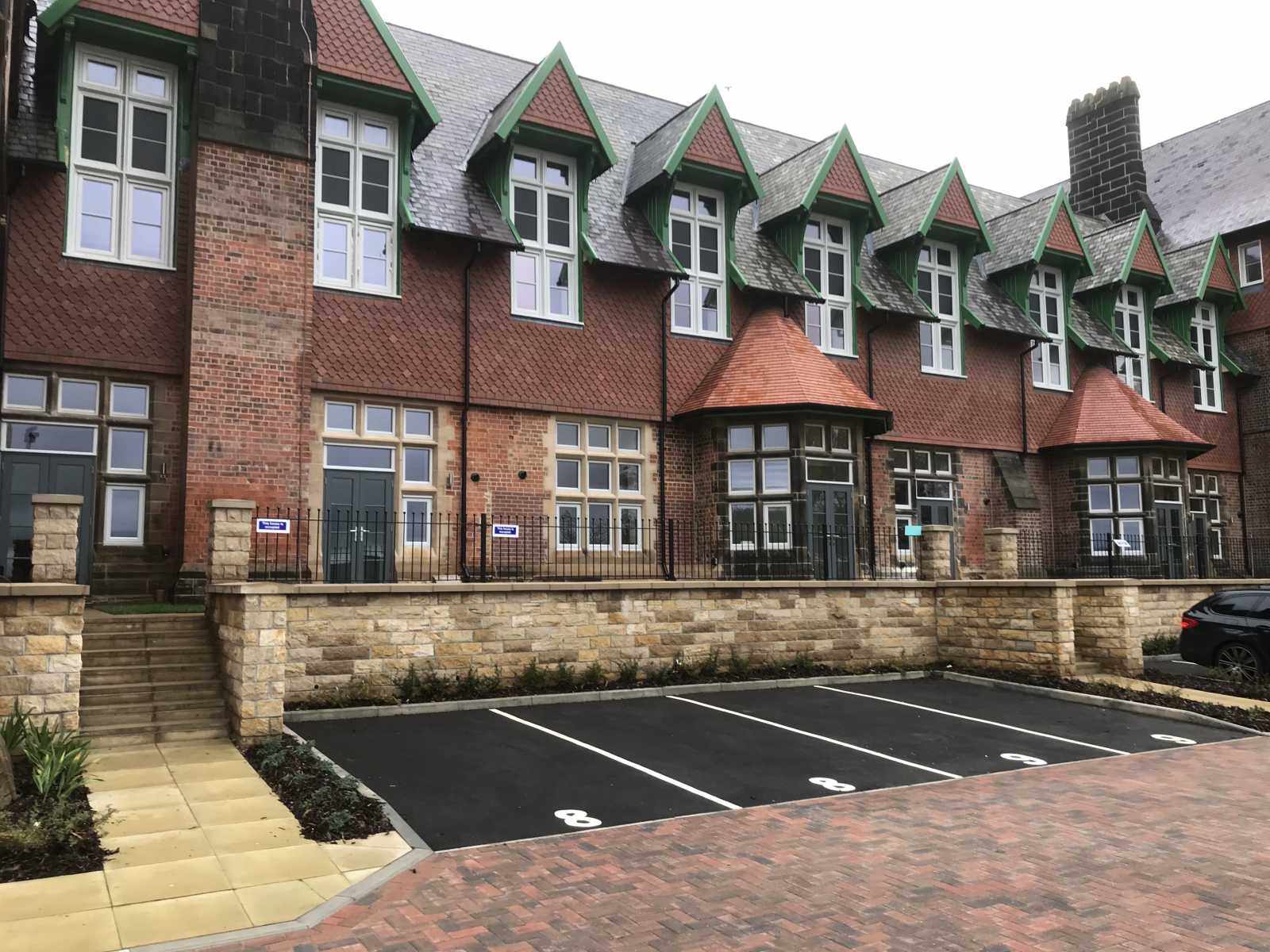 Windows At Cookridge Hospital In BRC Leeds Ltd